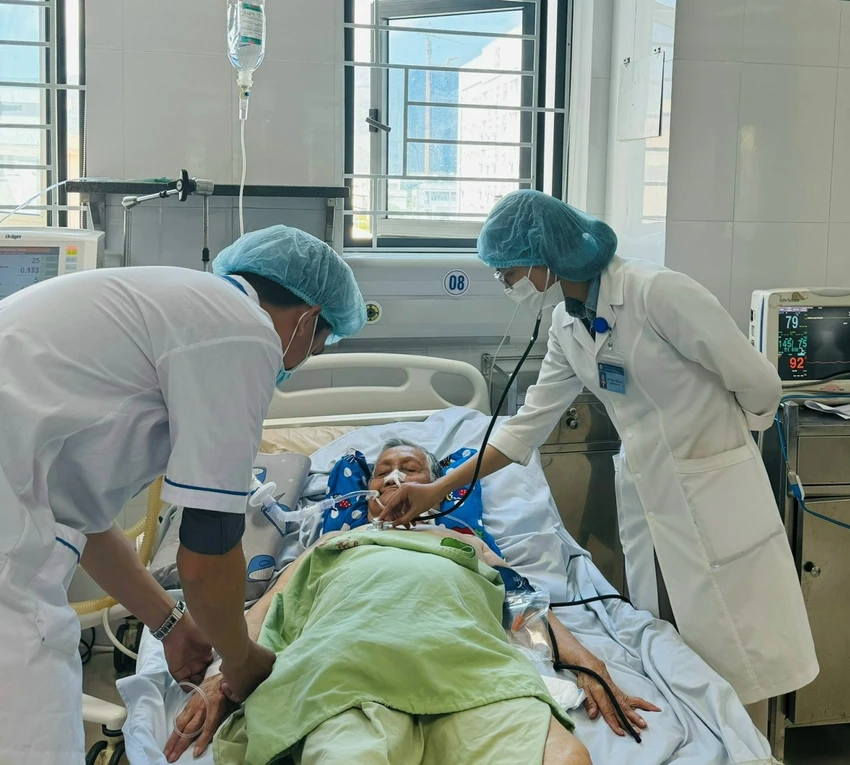 đột quỵ 1.jpg