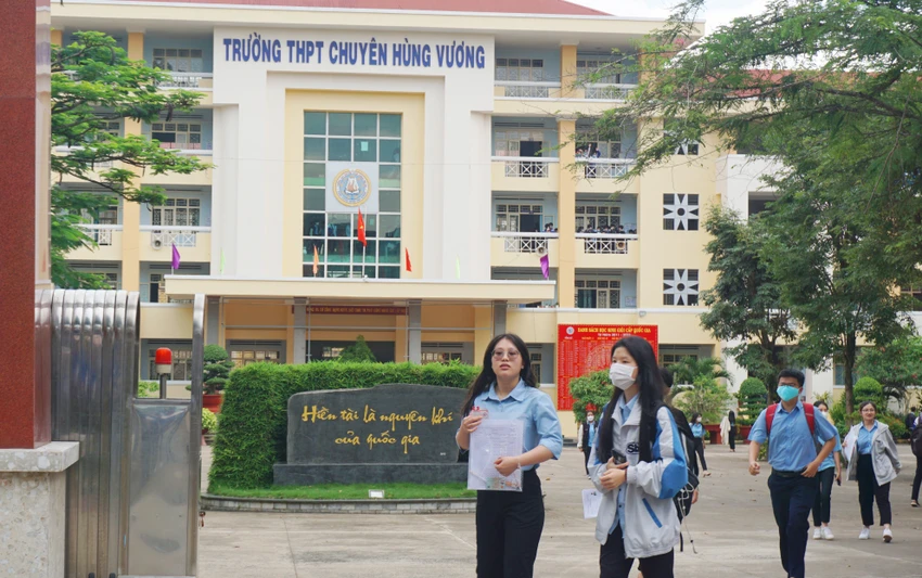 Đề môn Văn thi vào lớp 10.jpeg