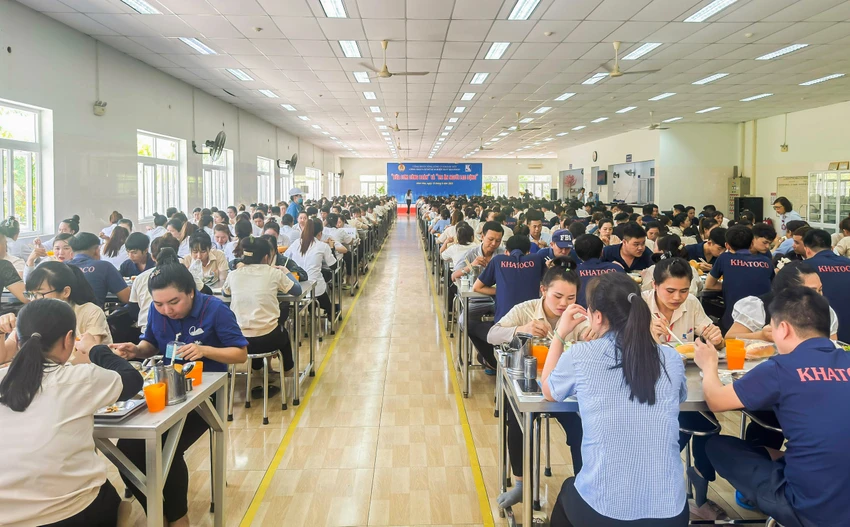 Bữa cơm công đoàn