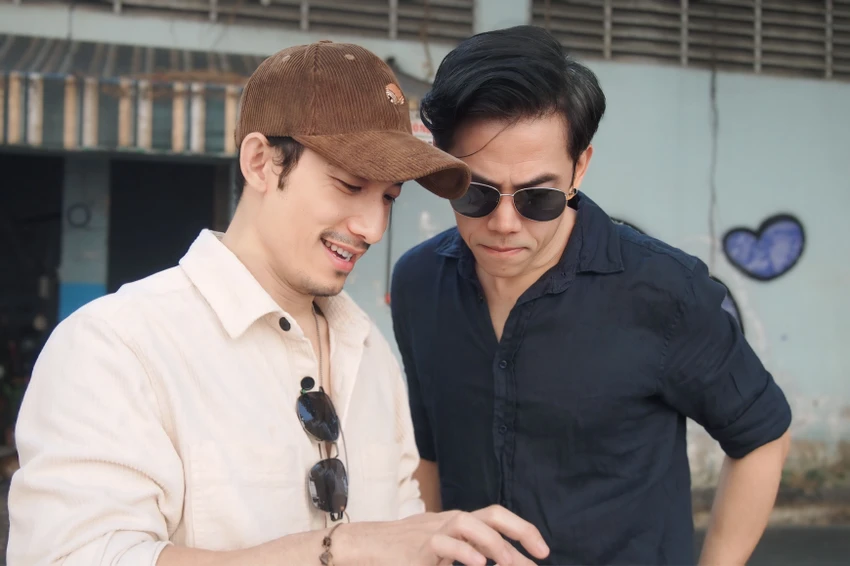 Diễn viên Liên Bỉnh Phát và đạo diễn Leon Lê kết hợp với nhau lần đầu ở phim Song Lang. Sau 8 năm, cả hai tiếp tục kết hợp ăn ý ở Quán Kỳ Nam. Ảnh: LÊ DUYÊN