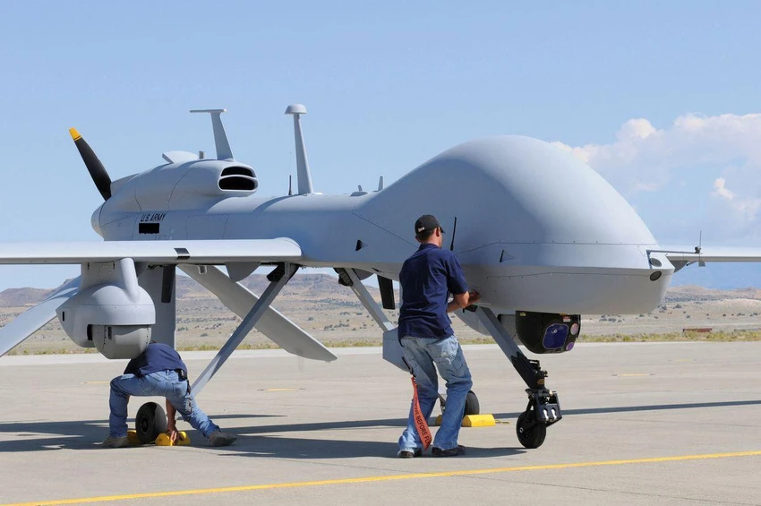 Máy bay không người lái MQ-1C Grey Eagle. Ảnh: REUTERS Máy bay không người lái MQ-1C Grey Eagle. Ảnh: REUTERS