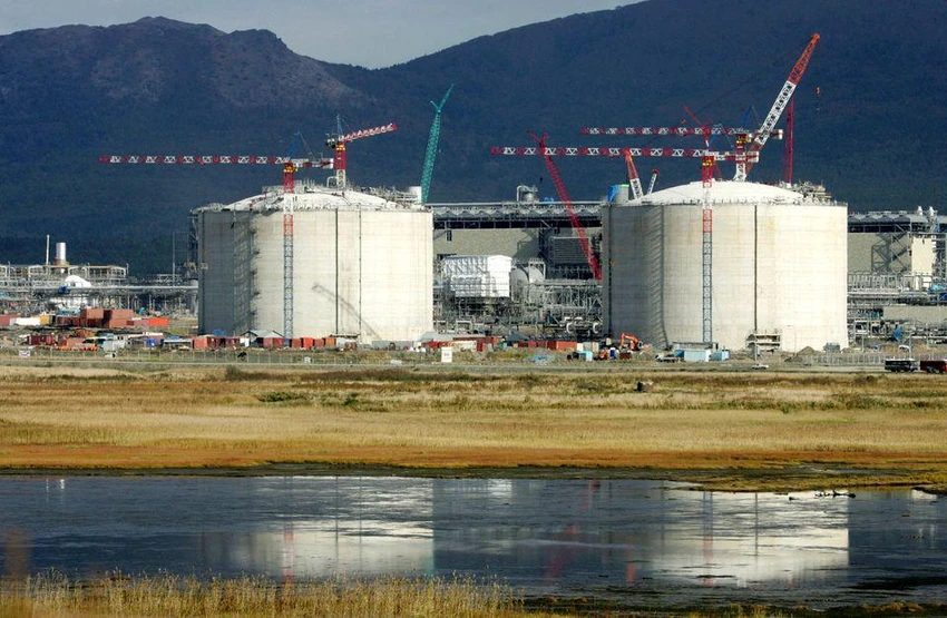 Nhà máy khí hóa lỏng của dự án Sakhalin-2. Ảnh: REUTERS Nhà máy khí hóa lỏng của dự án Sakhalin-2. Ảnh: REUTERS