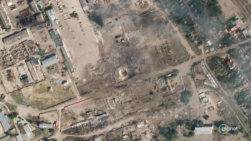 Ảnh vệ tinh sau cuộc tấn công của Ukraine ở TP Kherson. Ảnh: PLANET LABS