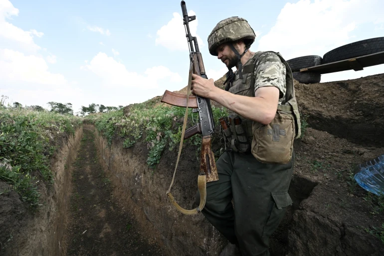 Binh sĩ Ukraine đang làm nhiệm vụ ở TP Kherson. Ảnh: AFP