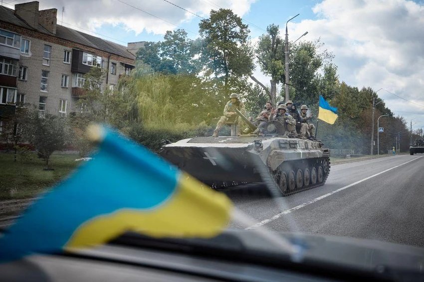 Quân đội Ukraine cho biết đã giành lại khu định cư Bilohorivka ở tỉnh Luhansk. Ảnh: REUTERS Quân đội Ukraine cho biết đã giành lại khu định cư Bilohorivka ở tỉnh Luhansk. Ảnh: REUTERS