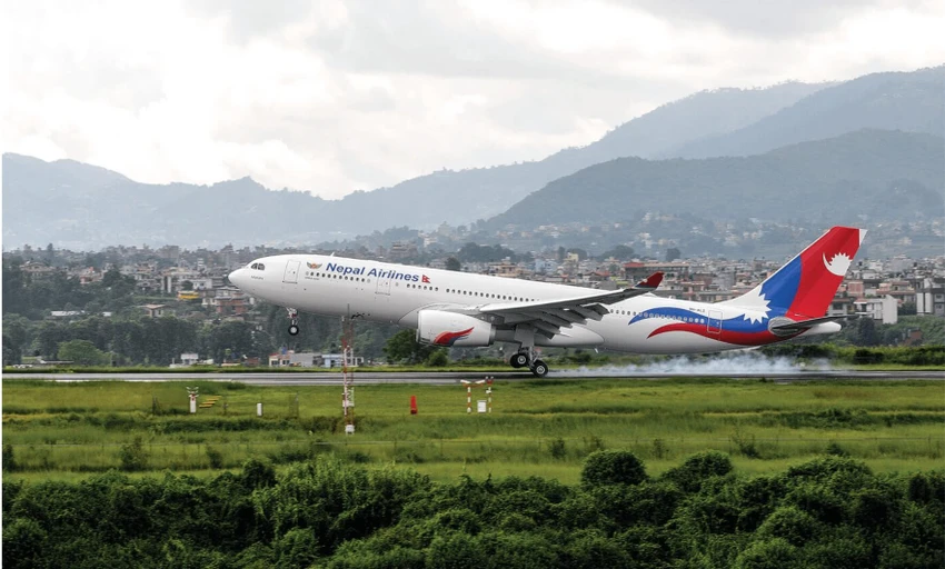Một máy bay dân dụng của hãng hàng không Nepal Airlines. Ảnh: NAYA KHOJ/NEPALI TIMES Một máy bay dân dụng của hãng hàng không Nepal Airlines. Ảnh: NAYA KHOJ/NEPALI TIMES