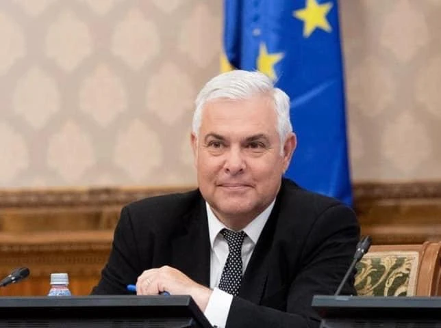 Bộ trưởng Quốc phòng Romania - ông Angel Tîlvar. Ảnh: NEWSWEEK Bộ trưởng Quốc phòng Romania - ông Angel Tîlvar. Ảnh: NEWSWEEK