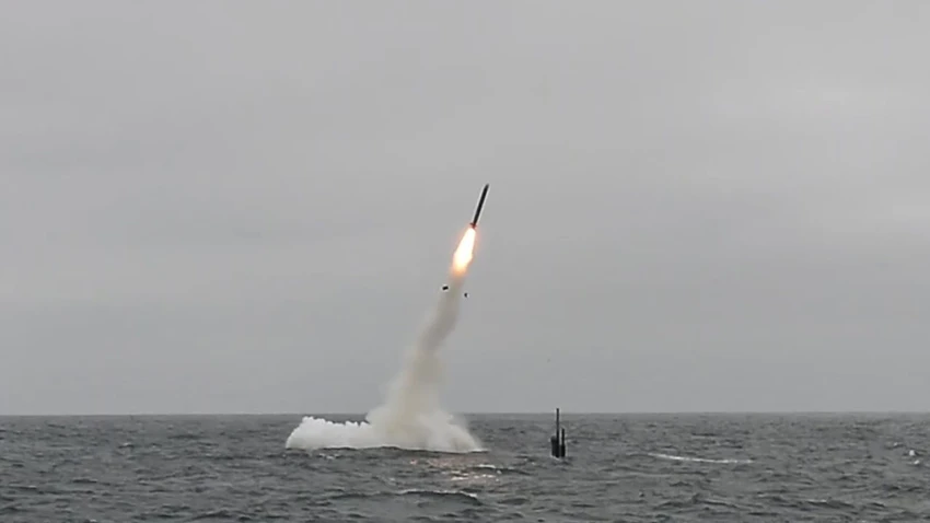 Tàu ngầm tấn công USS Annapolis phóng thành công tên lửa Tomahawk ngoài khơi bờ biển nam California năm 2018. Ảnh: CNN