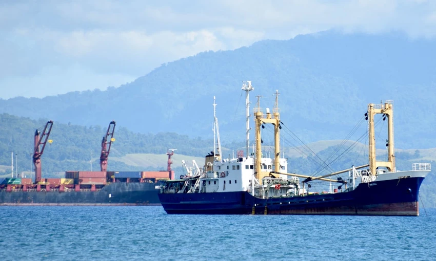 CCECC là công ty duy nhất dự thầu và trúng thầu dự án nâng cấp cảng quốc tế ở Solomon do ADB tài trợ. Ảnh: AFP CCECC là công ty duy nhất dự thầu và trúng thầu dự án nâng cấp cảng quốc tế ở Solomon do ADB tài trợ. Ảnh: AFP