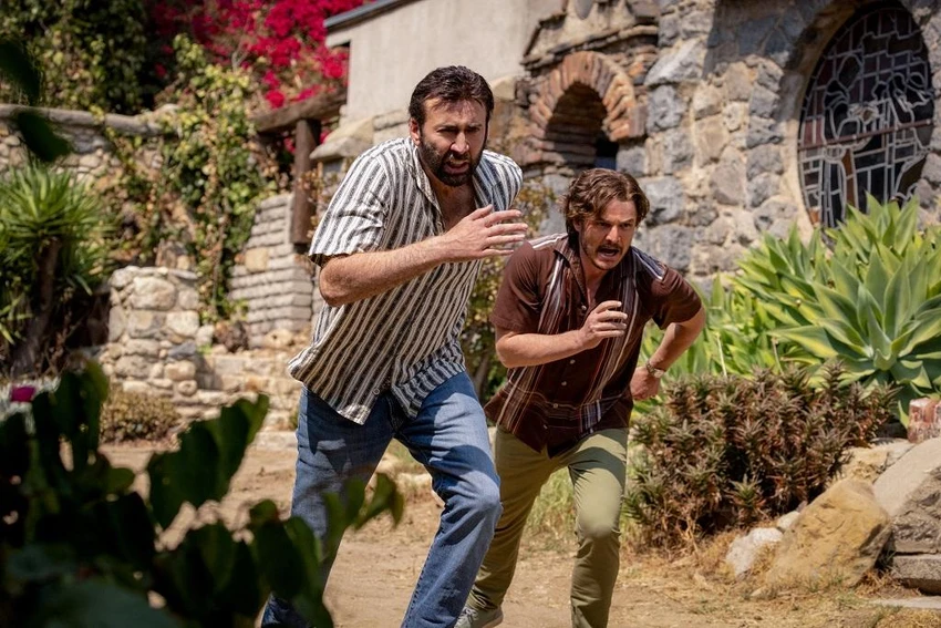 Màn tự chế nhạo bản thân của Nicolas Cage vừa gây cười, vừa thể hiện nỗi lòng của ông ngoài đời thực.