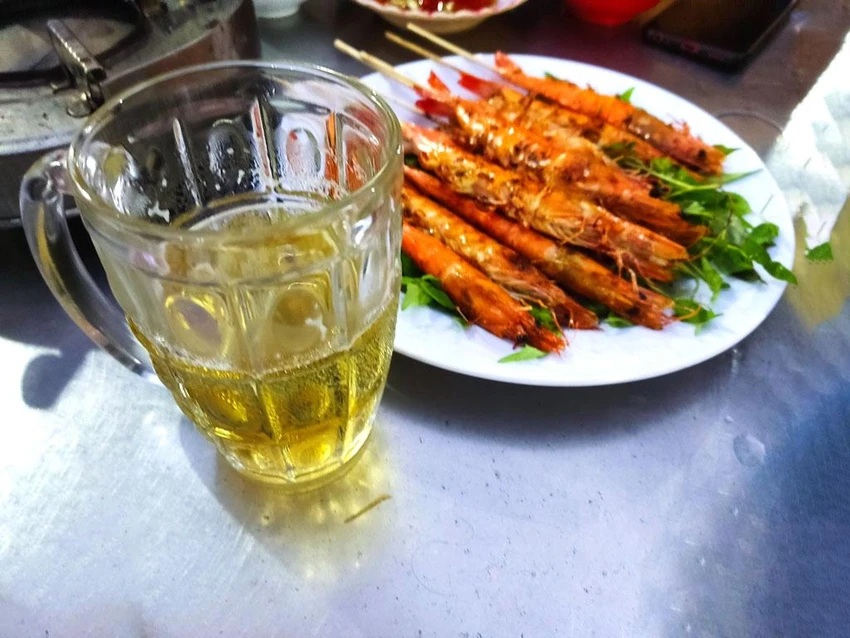 Rượu bia là một trong những nguyên nhân chính gây ra các bệnh về gan. Ảnh: NHẬT LINH Rượu bia là một trong những nguyên nhân chính gây ra các bệnh về gan. Ảnh: NHẬT LINH