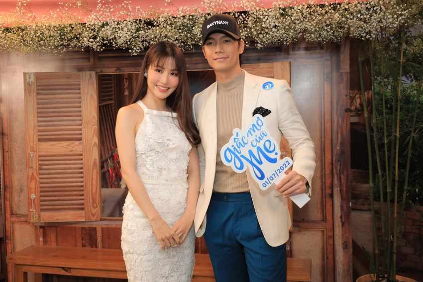 Diễm My 9x và diễn viên Nhan Phúc Vinh Diễm My 9x và diễn viên Nhan Phúc Vinh