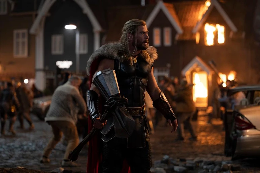 'Thor: Love and Thunder' có suất chiếu sớm từ ngày 7-7.