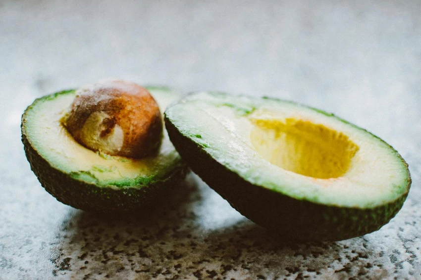 Quả bơ rất giàu vitamin E