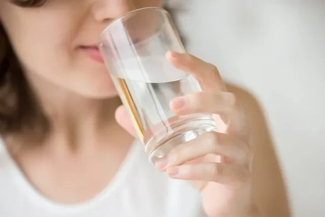 Điều gì xảy ra với cơ thể nếu bạn uống không đủ nước?