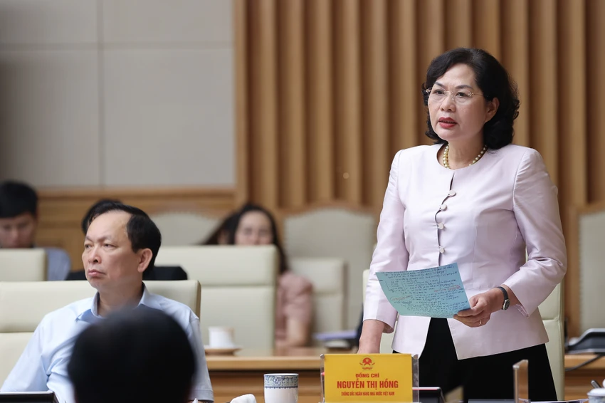 NHNN và các ngân hàng cần tiếp tục nghiên cứu, điều chỉnh điều kiện cho vay thuận lợi hơn, tiết giảm chi phí để hạ lãi suất cho vay. Ảnh: plo.vn