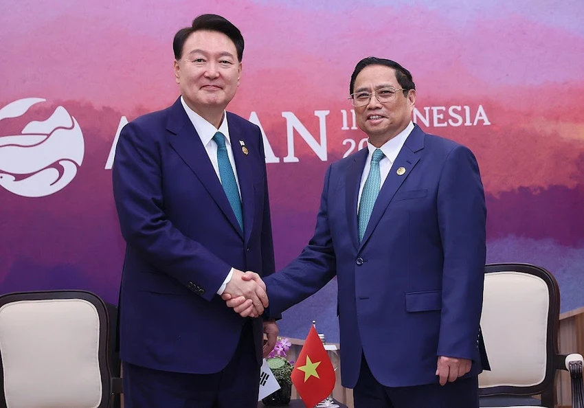 Thủ tướng Phạm Minh Chính hội kiến Tổng thống Hàn Quốc Yoon Suk Yeol. Ảnh: VGP Thủ tướng Phạm Minh Chính hội kiến Tổng thống Hàn Quốc Yoon Suk Yeol. Ảnh: VGP