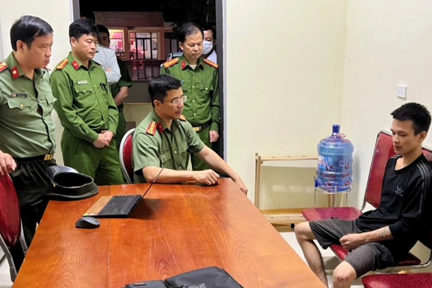 Khởi tố kẻ dùng kéo tấn công thượng úy công an