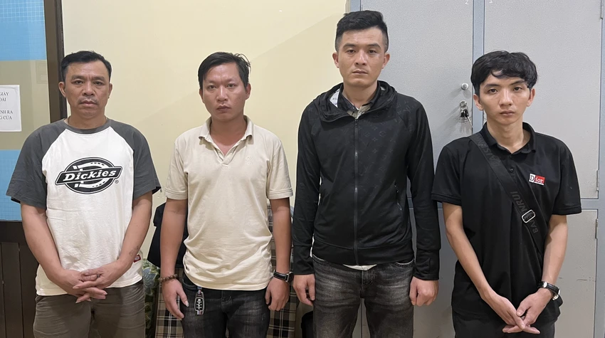 Bình Phước: Cô gái trẻ bị bán vào quán cà phê 'chiều khách'
