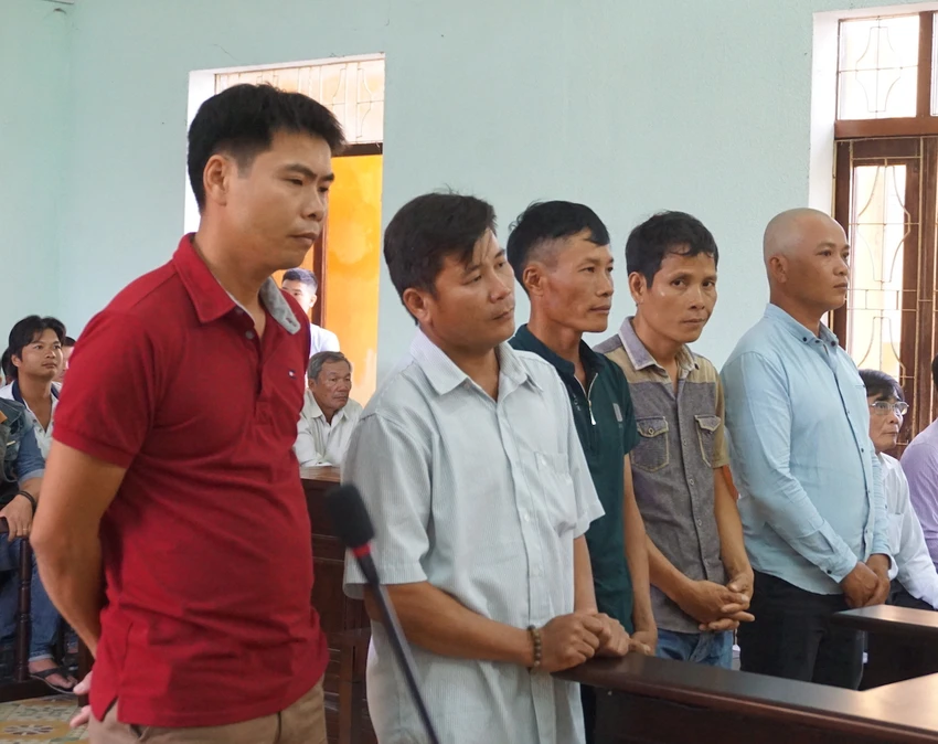 Vụ 5 bị cáo được trắng án: Luật sư khen tòa bản lĩnh ảnh 2