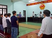 Vụ năm người bị xử oan: Tòa nói muốn kiện đâu thì kiện