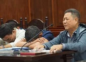 Nước mắt tại phiên xử vụ án đường Hồ Chí Minh