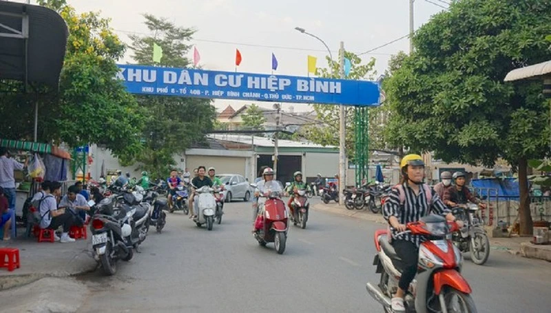 Bắt tạm giam giám đốc vụ khu dân cư Hiệp Bình Chánh bị rao bán ảnh 1 Bắt tạm giam giám đốc vụ khu dân cư Hiệp Bình Chánh bị rao bán ảnh 1
