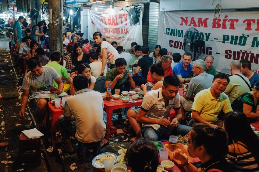 12 dieu khach Tay ri tai nhau truoc khi toi Viet Nam hinh anh 3