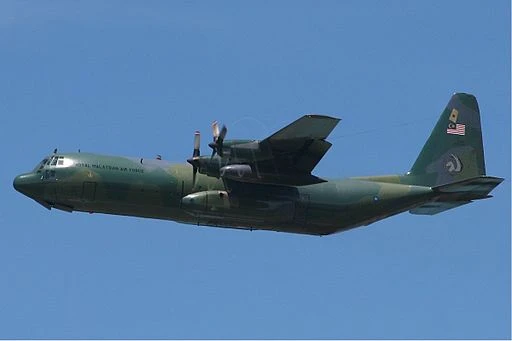 máy bay vận tải quân sự C-130