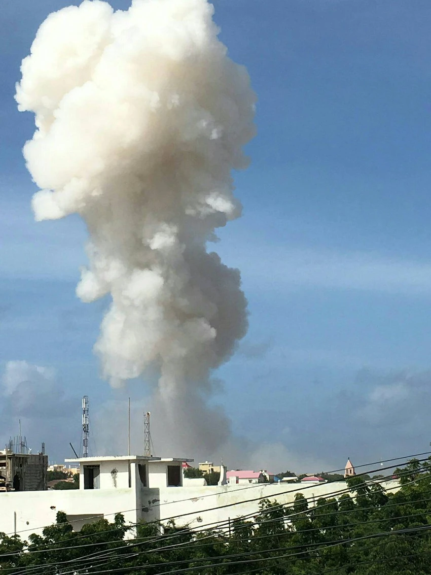 Khủng bố khét tiếng al-Shabab đánh bom sân bay ảnh 1 nổ bom khủng bố tại Somalia