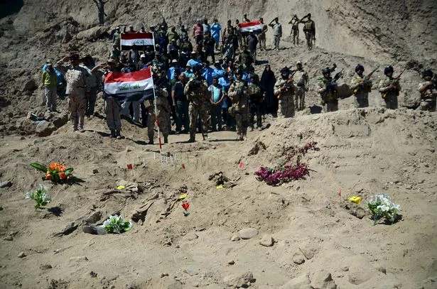 Is thảm sát 1.700 binh sĩ Iraq