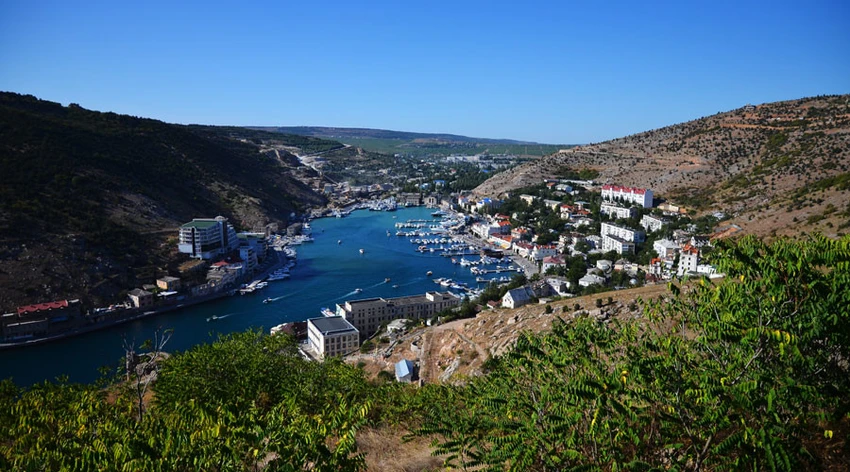 Crimea sẽ kiện đòi Ukraine bồi thường 20 năm ‘cướp bóc’ ảnh 1 Vịnh Sevastopol, bán đảo Crimea