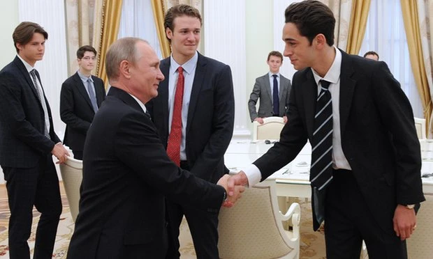 11 nam sinh Anh gặp ông Putin