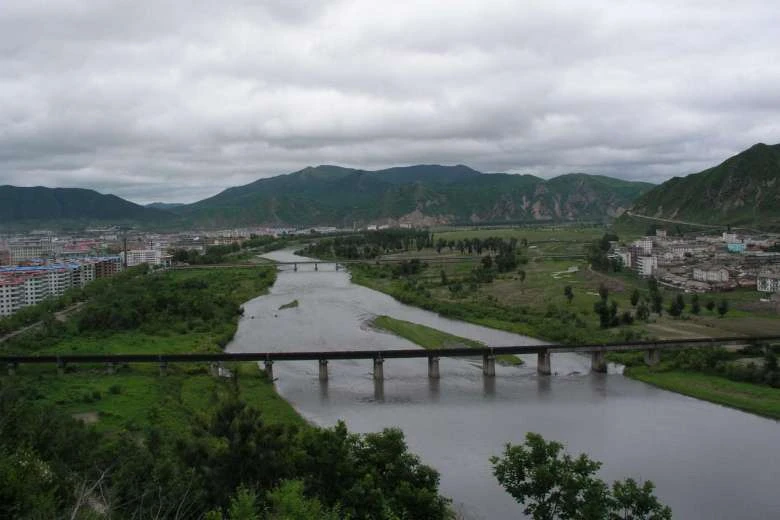 Triều Tiên: Lũ lụt nghiêm trọng, 60 người thiệt mạng ảnh 1 Sông Tumen, Đông Bắc Triều Tiên