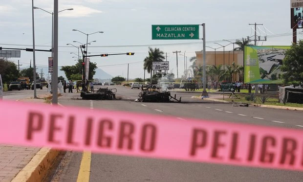 phục kích xe quân sự Mexico