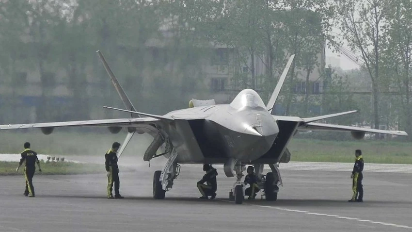 Tiêm kích tàng hình J-20 của Trung Quốc