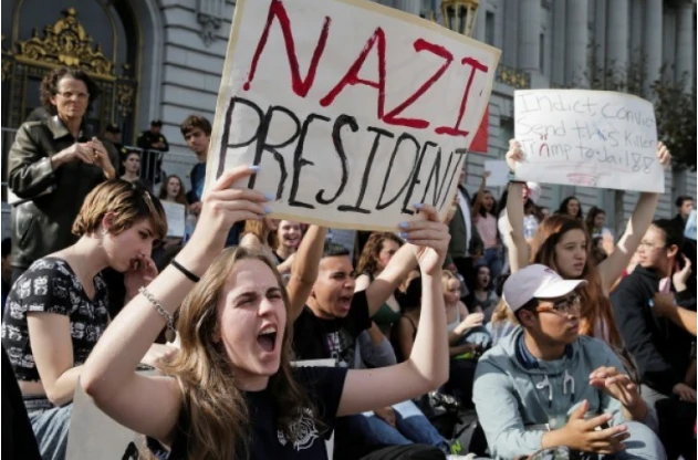 biểu tình phản đối Trump đắc cử