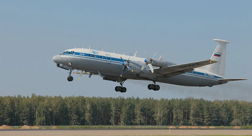 Máy bay Il-18 của Nga