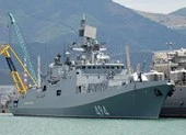Tàu chiến Nga áp sát tàu chiến Mỹ bắn tên lửa vào Syria