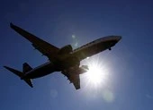 Nóng: Đến lượt Boeing 737-800 gặp sự cố hạ cánh khẩn