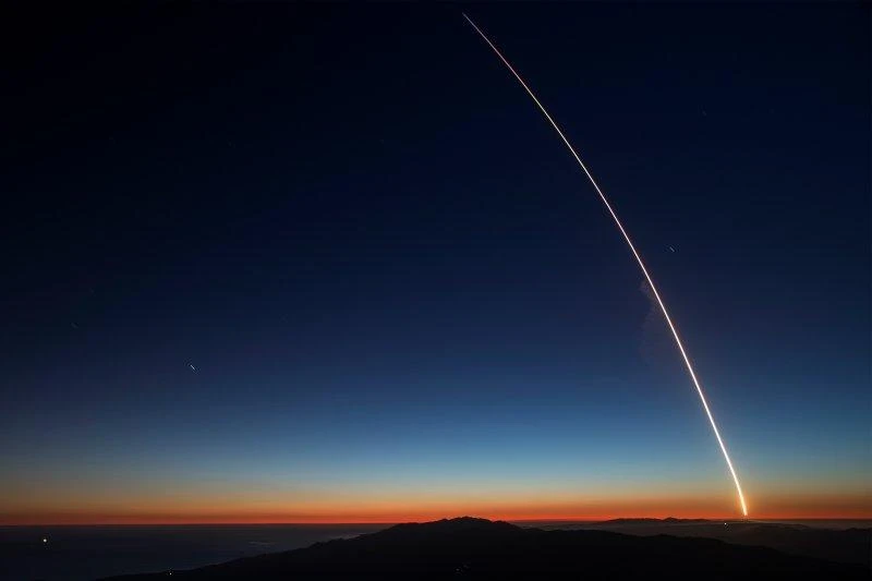 Tên lửa SpaceX Falcon 9 phóng từ Căn cứ không quân Vandenberg (bang California, Mỹ) mang theo vệ tinh SAOCOM 1A và ITASAT 1 năm 2018. Ảnh: David McNew/Getty Images Tên lửa SpaceX Falcon 9 phóng từ Căn cứ không quân Vandenberg (bang California, Mỹ) mang theo vệ tinh SAOCOM 1A và ITASAT 1 năm 2018. Ảnh: David McNew/Getty Images