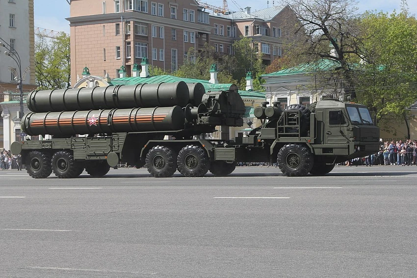 Hệ thống phòng không S-400 Triumph của Nga. Ảnh: WIKIPEDIA Hệ thống phòng không S-400 Triumph của Nga. Ảnh: WIKIPEDIA