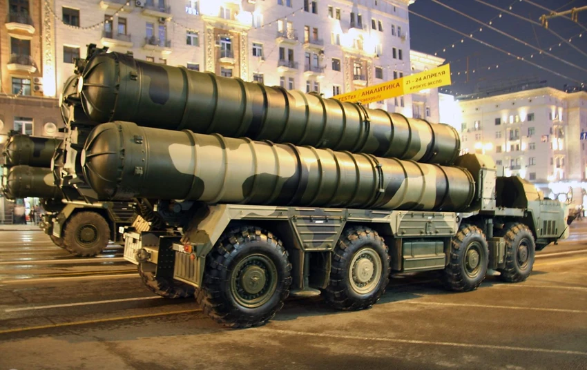 Hệ thống phòng không S-300 của Nga. Ảnh: Wikimedia Commons Hệ thống phòng không S-300 của Nga. Ảnh: Wikimedia Commons