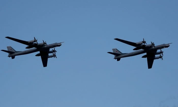 Máy bay ném bom Tu-95 của Nga. Ảnh: Vasily Fedosenko/REUTERS Máy bay ném bom Tu-95 của Nga. Ảnh: Vasily Fedosenko/REUTERS