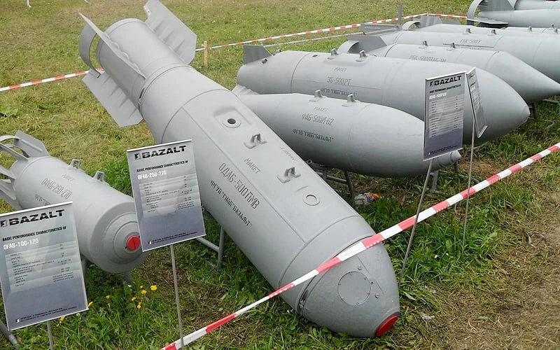 bom-luon-drel-Nga.jpg