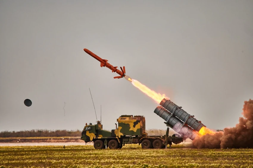 Cách Ukraine chế ngự hệ thống phòng không hàng đầu thế giới S-400 của Nga