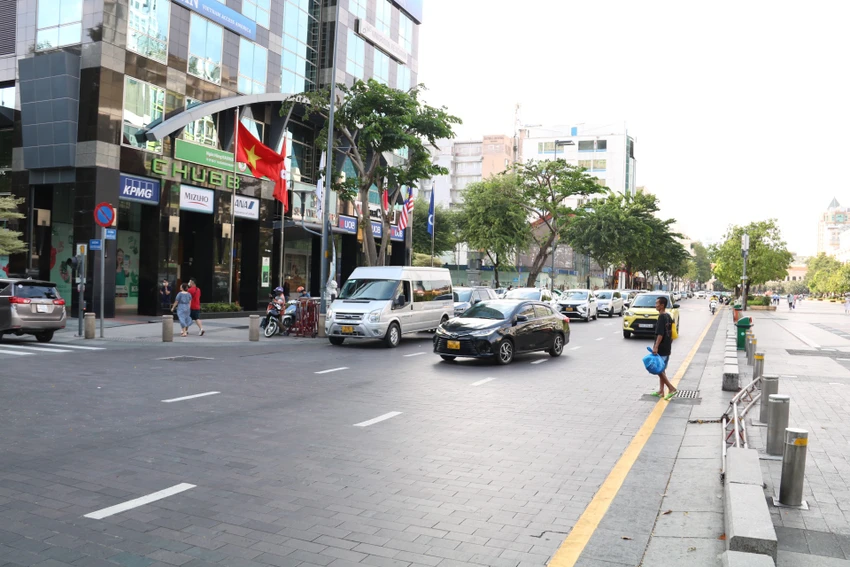 cấm xe lưu thông