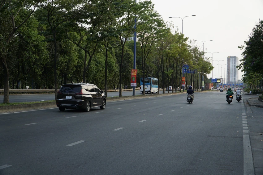 cua-ngo-phia-tay-70.jpg