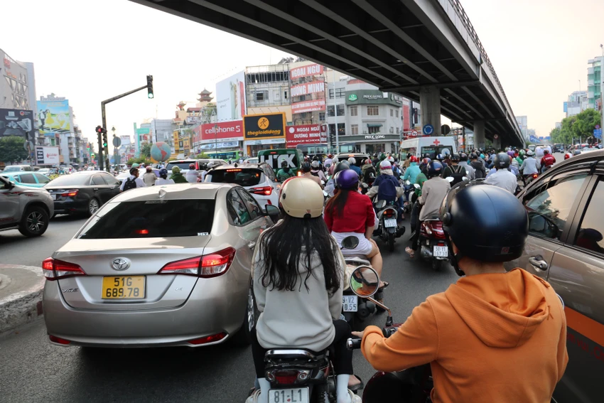 cua-ngo-tan-son-nhat-44.jpg