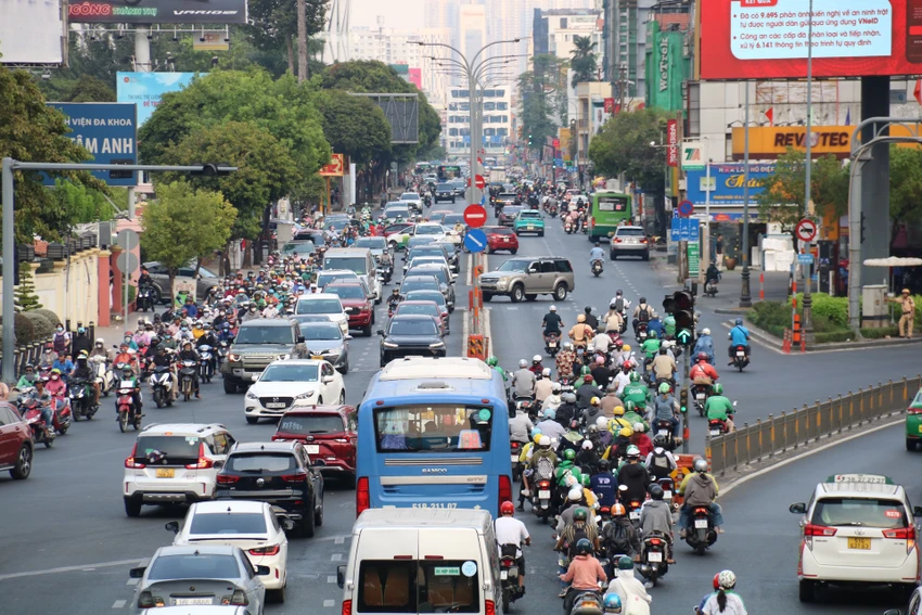 cua-ngo-tan-son-nhat-50.jpg